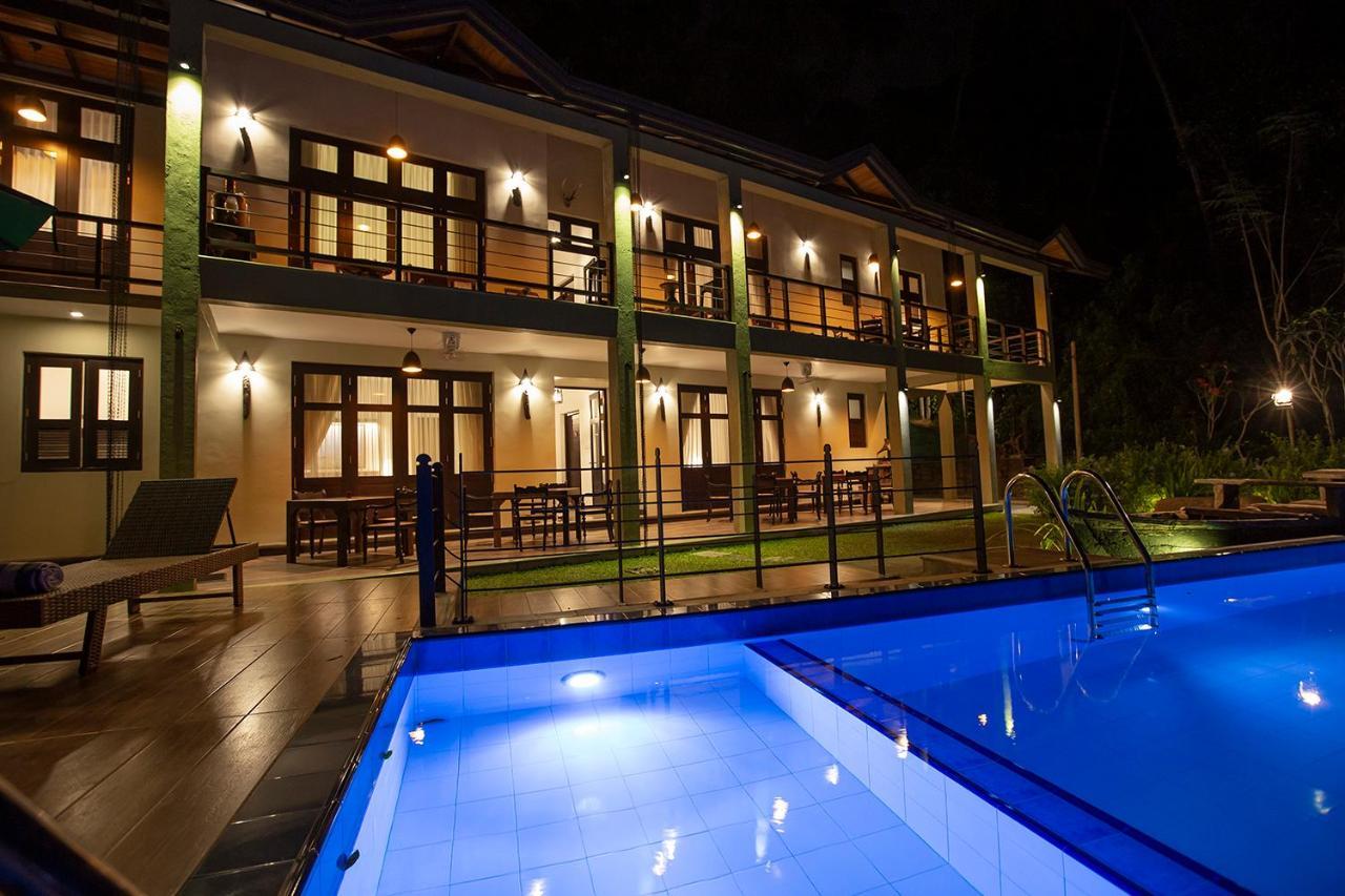 Huluganga Ridge, Kandy Karalliyadda Kültér fotó