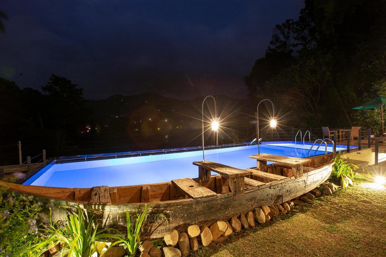 Huluganga Ridge, Kandy Karalliyadda Kültér fotó