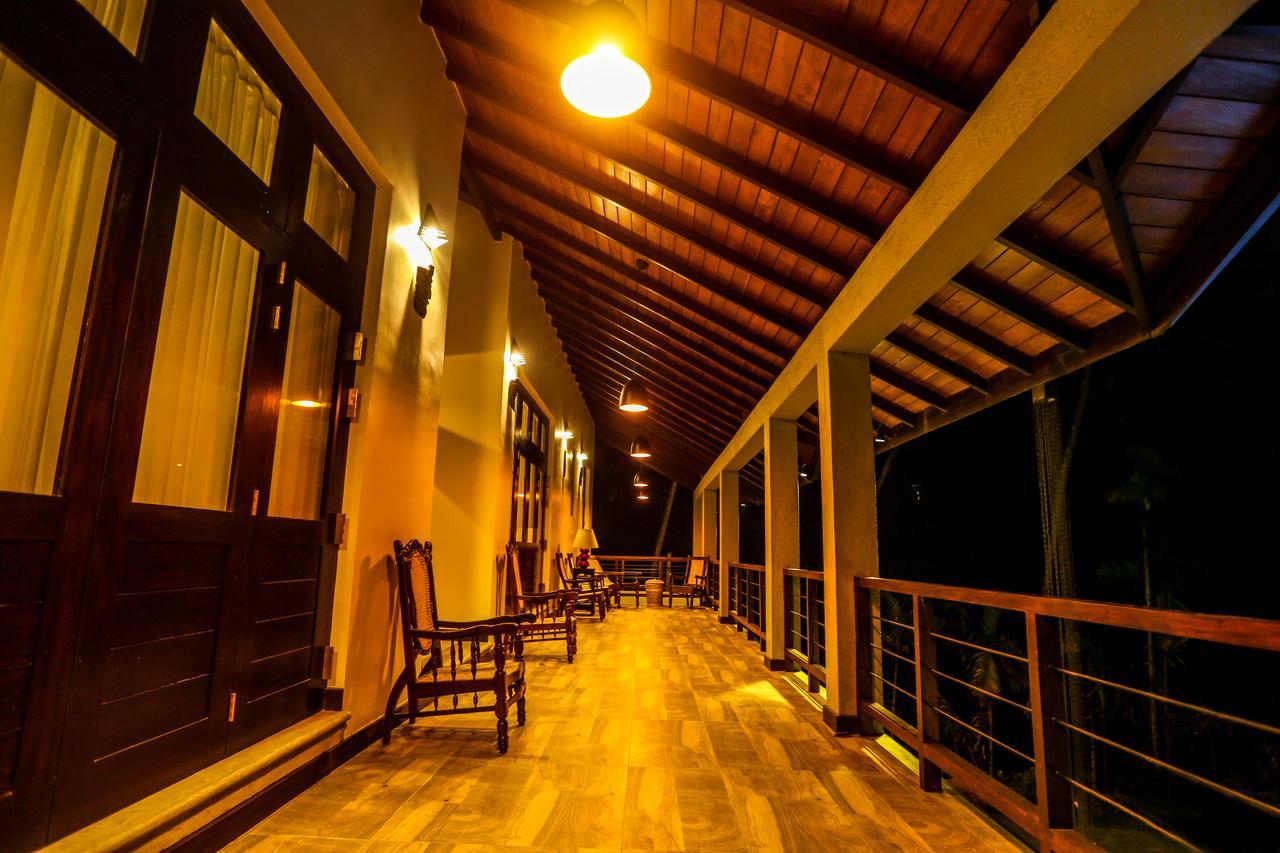 Huluganga Ridge, Kandy Karalliyadda Kültér fotó